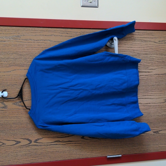 Sweatshirt - Picture 2 of 2